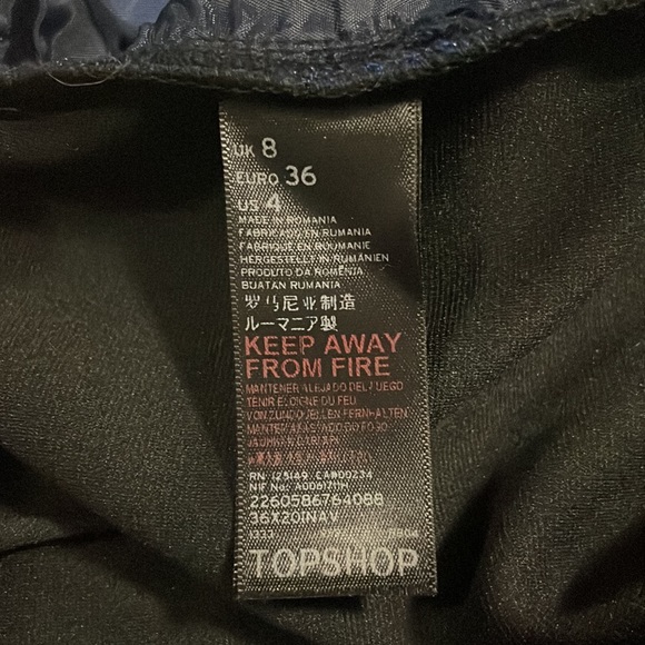 Dark blue Topshop ankle cropped pants. Size: US 4 - Picture 4 of 4